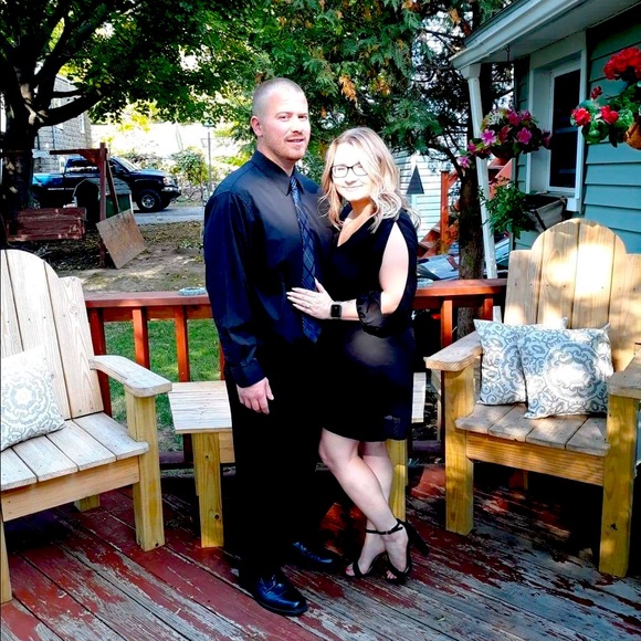 Meet your posher🙋🏼 - Picture 7 of 7